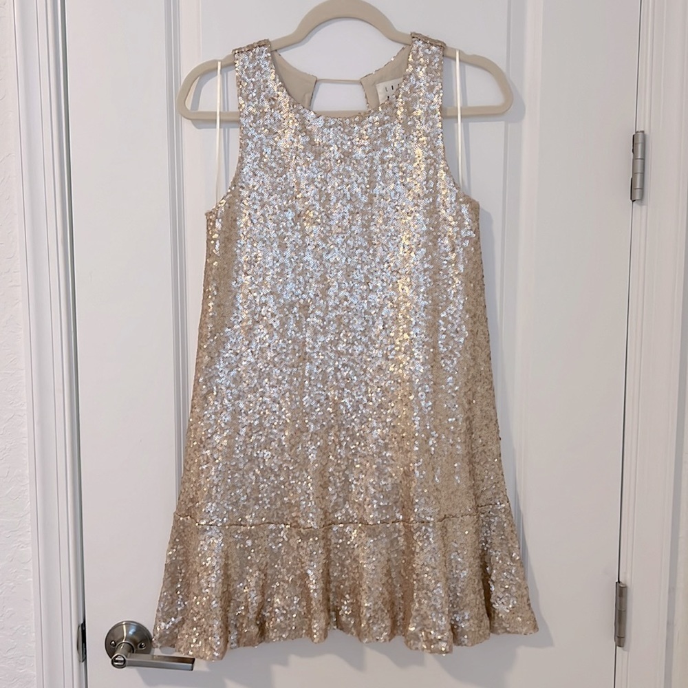 Lost + Wander Champagne Gold Sequin Shift Mini Dress XS Open Back Party NYE Glam - Picture 7 of 17